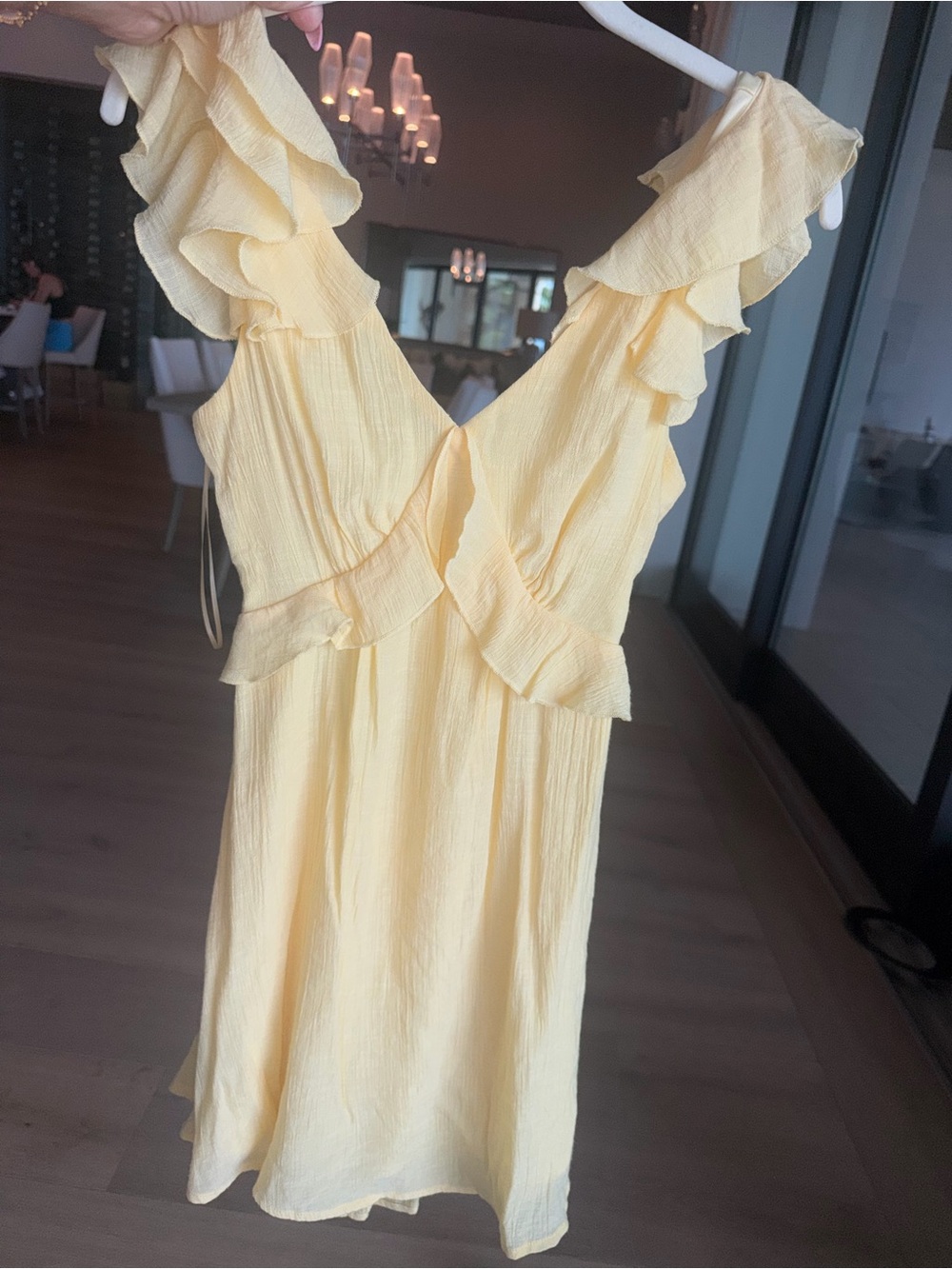 Mi Ami xs Ruffle V-Neck Dress